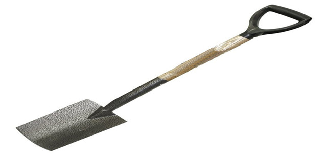 Ash Handle Digging Spade